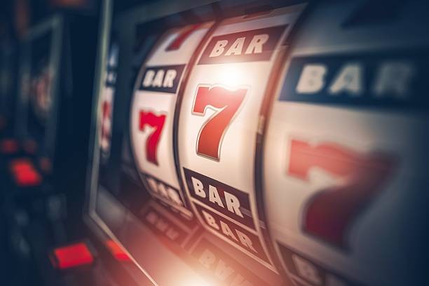 mpo100 slot games and live casino interface